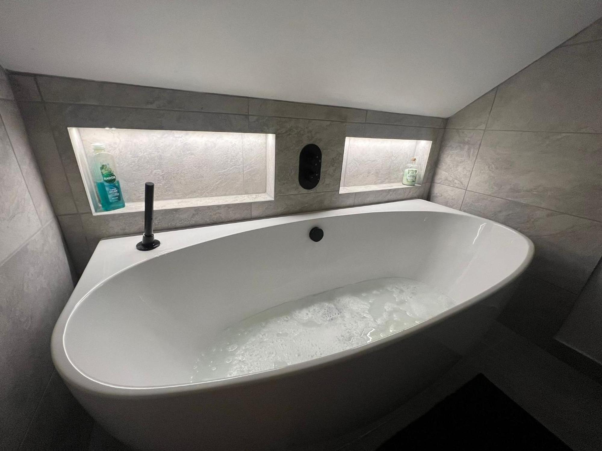 Seascape - Stylish Modern Apartment Barton on Sea Extérieur photo